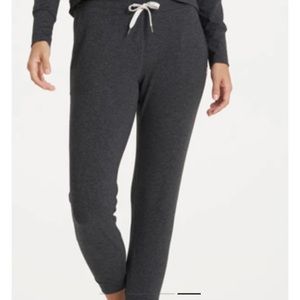 Vuori charcoal boyfriend joggers